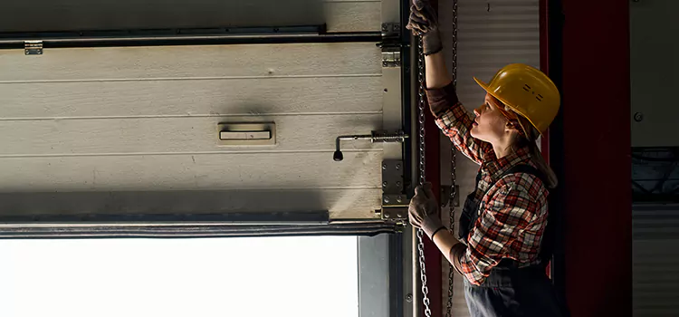 Addressing Common Garage Door Stoppage Issues in Richland, WA